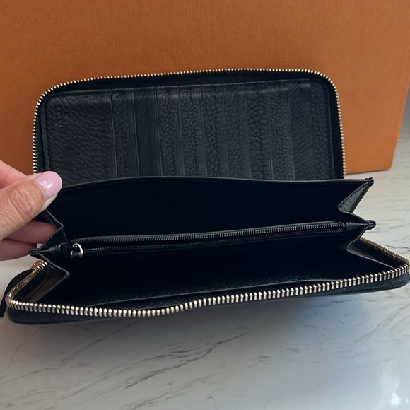 EUC Black Gucci Soho Interlocking GG XL Zip Around Continental Wallet Organizer - Picture 10 of 15